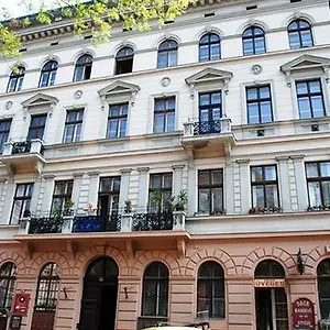 Silver Center Hotell
